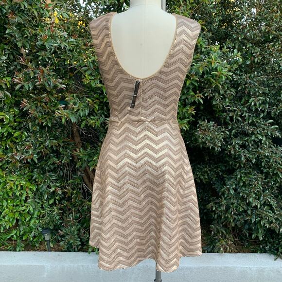 NWT Bebe Brown Gold Sequence Fit and Flare Short Formal Party Dress Medium - Picture 3 of 9